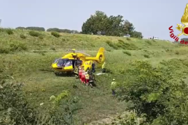 Auto contro camion a San Rocco al Porto: Vigili del Fuoco ed elisoccorso sul posto