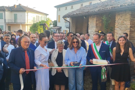 Golferenzo: il Ministro Santanché consegna la bandiera dei “Borghi più belli d’Italia”