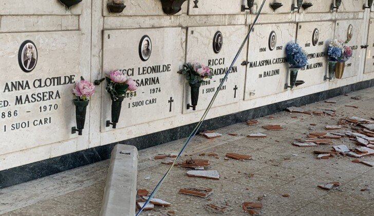 Troppi problemi al cimitero di Castelceriolo: una cittadina chiede interventi
