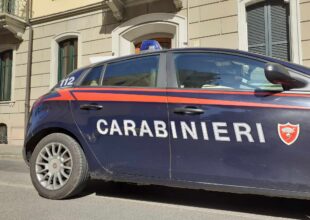 Triplice omicidio e suicidio ad Alessandria, su un biglietto l’ammissione di Martino Benzi: “Sono disperato”