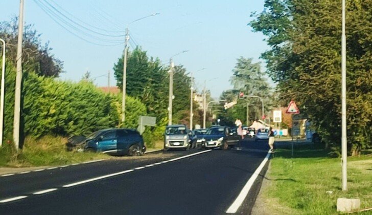 Incidente a Viguzzolo: un’auto esce di strada