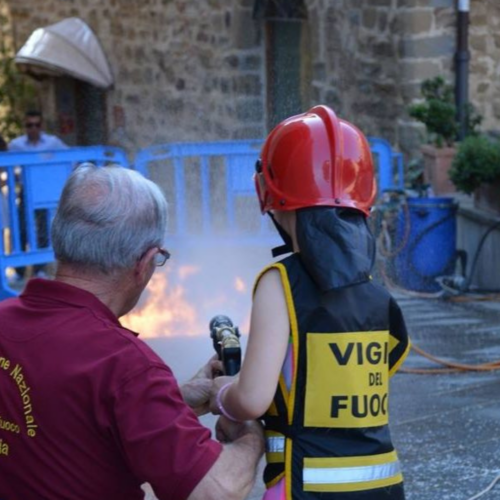 “Pompieri in Darsena”: a Milano una giornata per ricordare Pinuccio La Vigna
