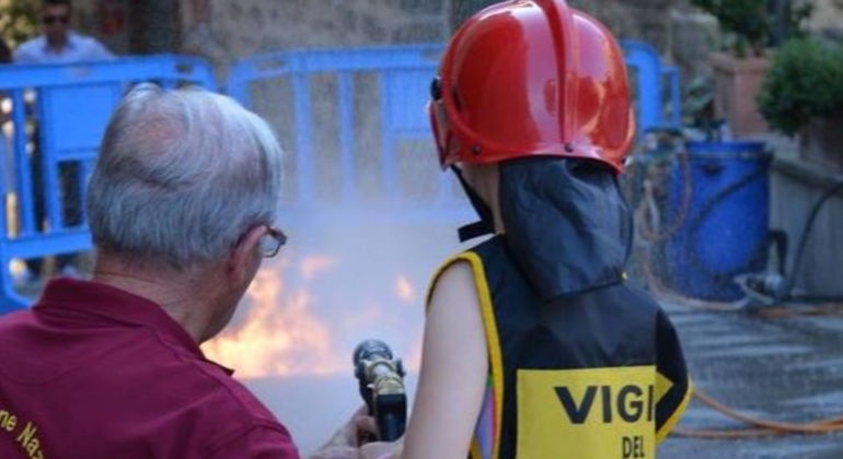 “Pompieri in Darsena”: a Milano una giornata per ricordare Pinuccio La Vigna