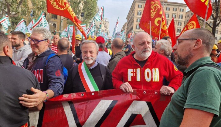 Anche i lavoratori e il sindaco di Novi a Roma per salvare l’ex Ilva