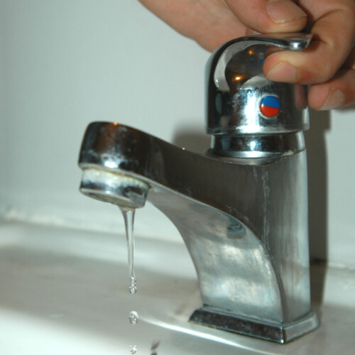 Interruzione dell’acqua giovedì pomeriggio a Castelspina per lavori urgenti