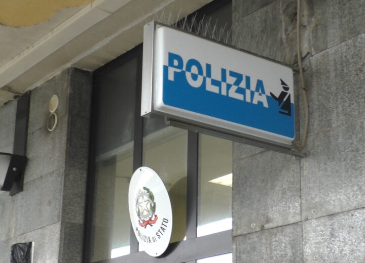 Rincorso e colpito alla testa con un ramo alla stazione di Alessandria: indaga la Polizia