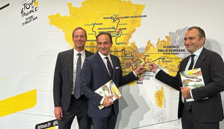 Presentato il Tour de France 2024: il 1^ luglio passerà anche da Tortona e Alessandria