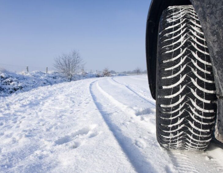 Dal 15 novembre gomme invernali o catene a bordo: ecco in quali strade