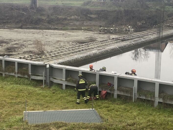 Recuperata un’auto dalle acque del fiume Bormida. Era della donna investita a Tortona