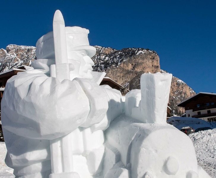 Cosa fare durante le feste: Le sculture di ghiaccio in Val Gardena
