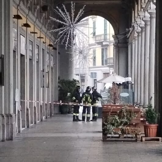 Fuga gas in piazza Garibaldi: l’intervento dovrebbe chiudersi entro fine pomeriggio