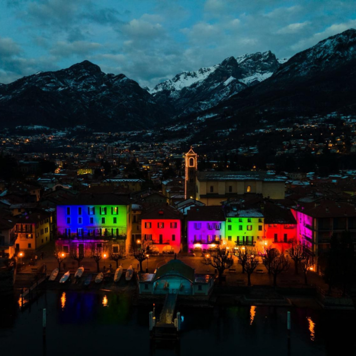 I carri natalizi di Mandello del Lario tornano a sfilare il 24 dicembre