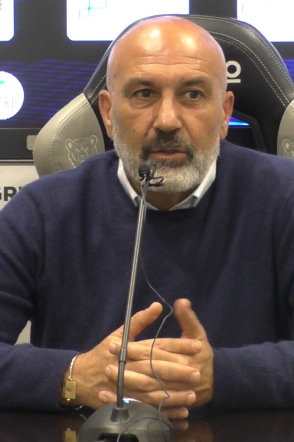 Grigi, mister Pirozzi: “Col Fiorenzuola servono cuore, gambe e testa. Ciancio confermato capitano”