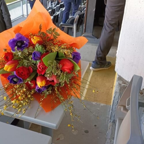 Morte Dedè Vinci: allo stadio Moccagatta un mazzo di fiori sulla postazione del giornalista di Telecity