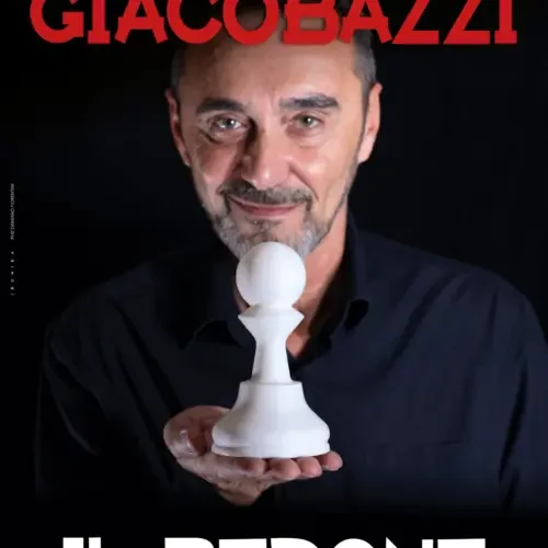 Il 19 gennaio al Teatro Fraschini si ride con Giacobazzi tra “luci e ombre di una vita qualunque”