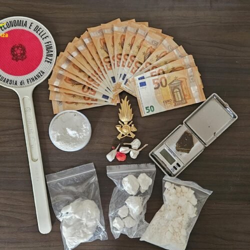 Presunto trafficante di droga arrestato a Gropello Cairoli: GdF sequestra 250 grammi di cocaina e 15 grammi di hashish