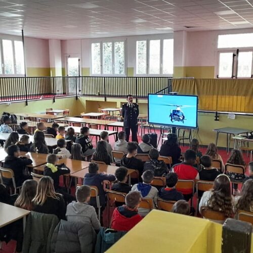 Ad Alessandria gli studenti delle scuole Zanzi e Ferrero incontrano i Carabinieri per il progetto sulla legalità