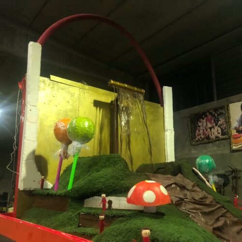 Mirabello Monferrato porta Willy Wonka e una cascata di cioccolato al Carnevale di Alessandria