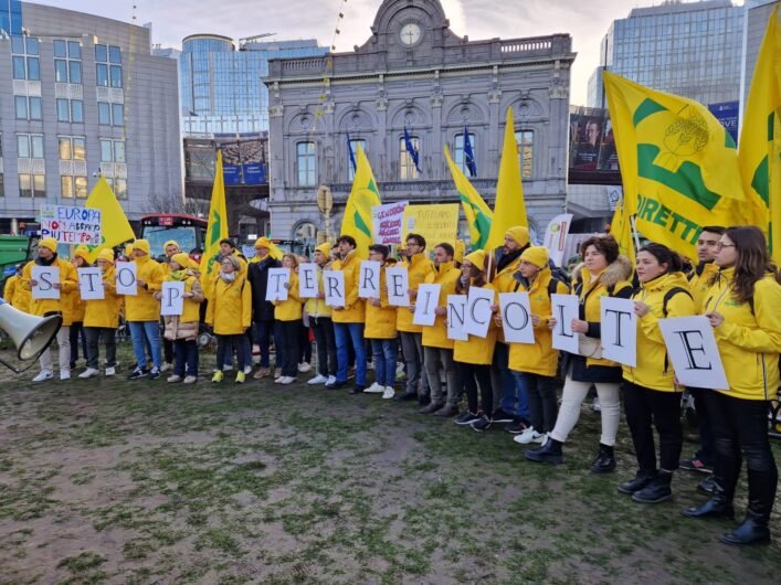 Protesta degli agricoltori a Bruxelles, presente anche Coldiretti Alessandria: “Stop alle follie dell’Europa”
