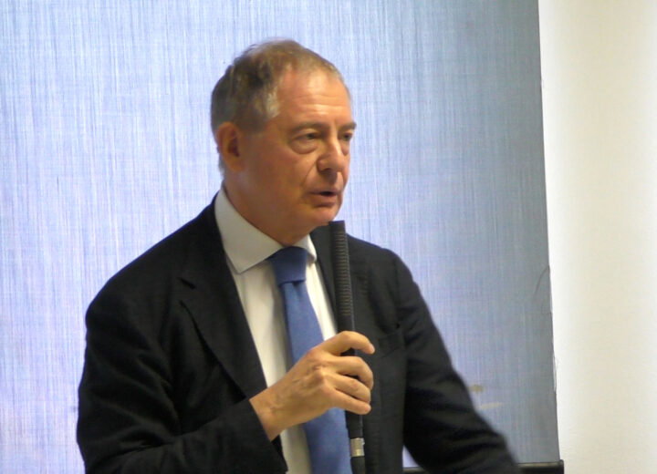Ex Ilva, ministro Urso: “Governo pronto a farsi carico degli impegni. In gara anche un quarto soggetto europeo”