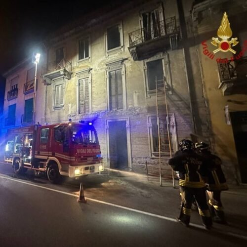 Incendio di un appartamento a Belgioioso: molti danni ma nessun ferito