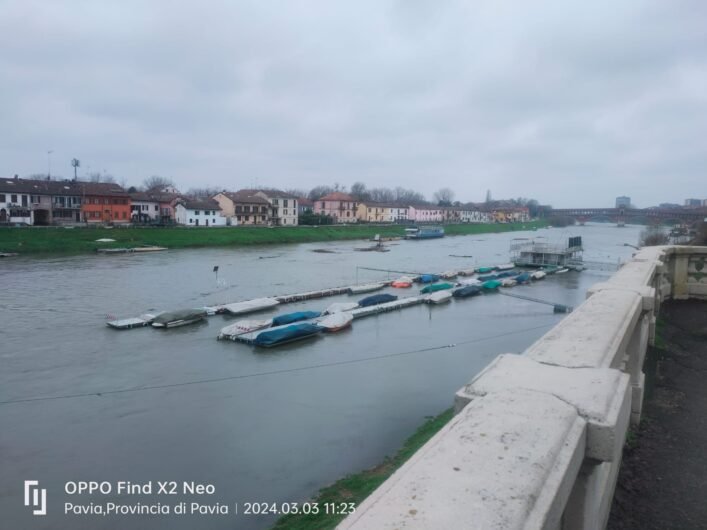 Piena del Ticino a Pavia: Battellieri Colombo al lavoro per la messa in sicurezza