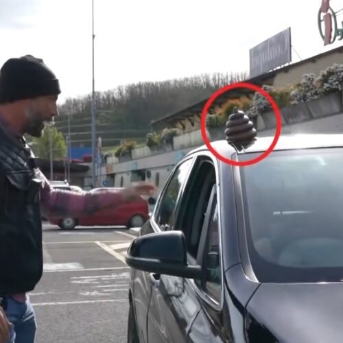Parcheggi vietati a Serravalle: Vittorio Brumotti di Striscia la Notizia a difesa delle persone con disabilità