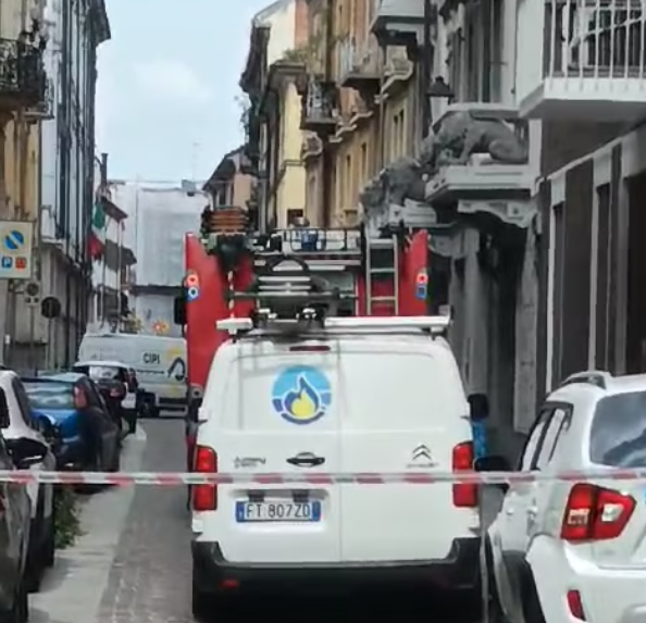 Fuga gas in via Trotti: strada riaperta