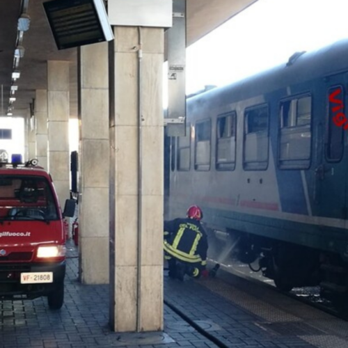 Incendio a un locomotore merci sulla linea Belgioioso: chiusa la linea ferroviaria