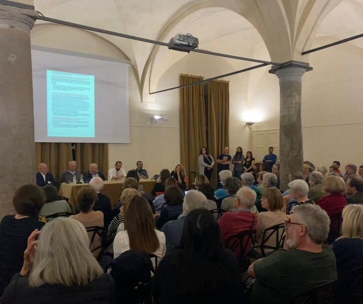 Candidati sindaci di Pavia a confronto su decoro urbano e nuovi spazi verdi
