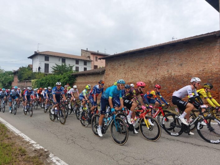 Le [FOTO] del passaggio del Giro d’Italia a Solero