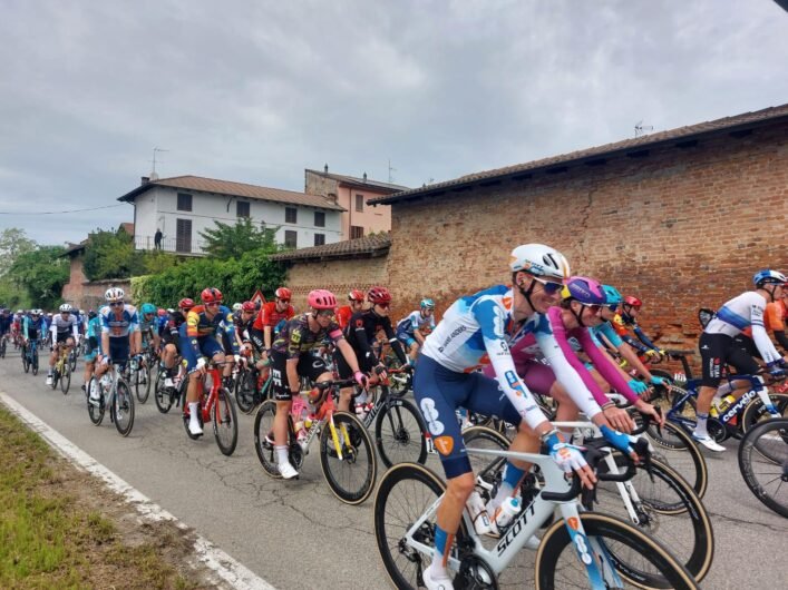 Le [FOTO] del passaggio del Giro d’Italia a Solero