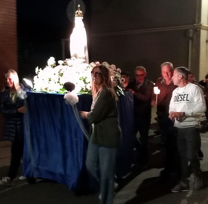 Sabato a Litta Parodi la processione della Madonna di Fatima