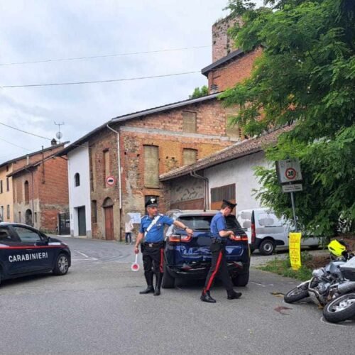 Scontro tra una moto e un’auto a Capriata d’Orba: un ferito