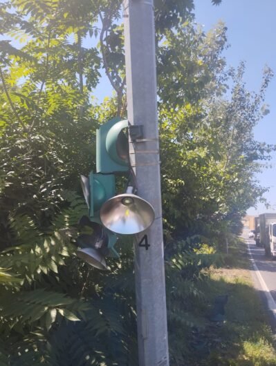 Semaforo abbattuto a Stradella: disagi al traffico sulla statale