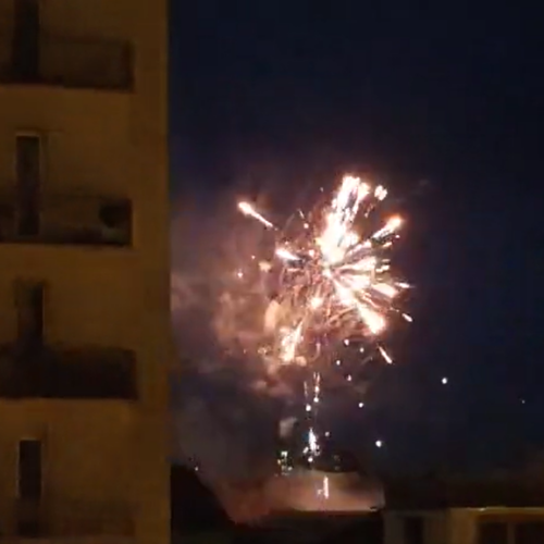 Lo “strano caso” dei fuochi d’artificio ad Alessandria: ieri in via Guasco