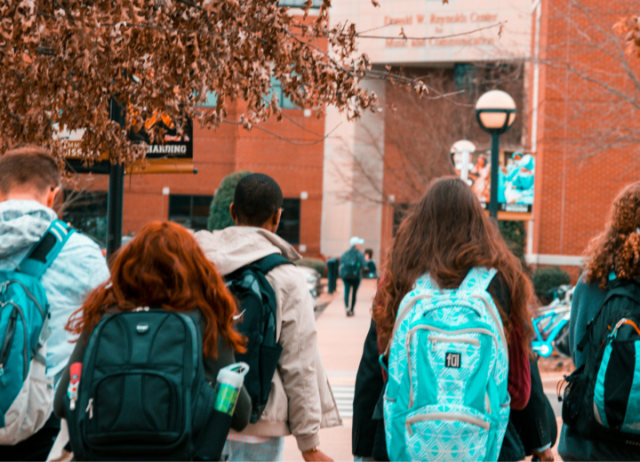 Studenti piemontesi: quest’anno saranno 8103 in meno