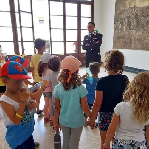 I Carabinieri di Tortona aprono le porte della caserma ai bambini