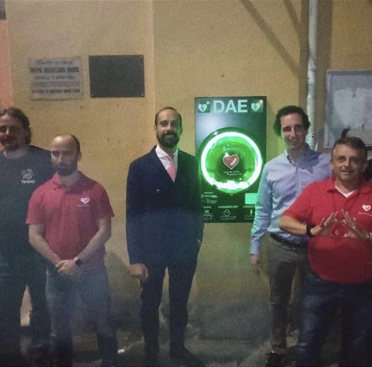 Un defibrillatore in Via dei Mille per ricordare Arianna Elia