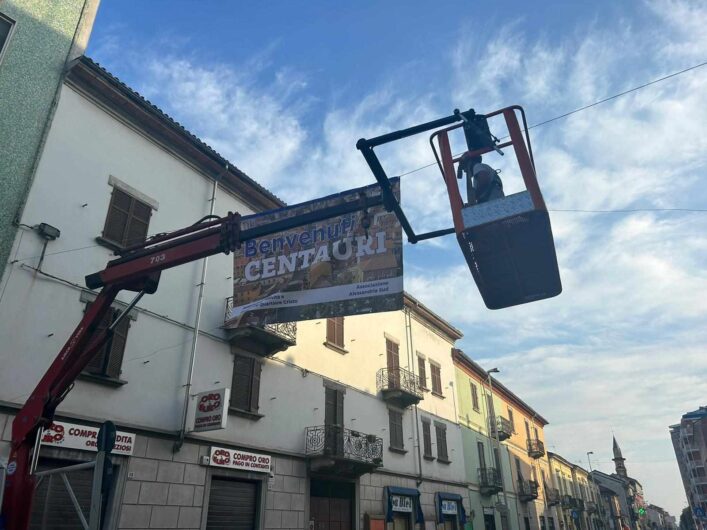 “Benvenuti Centauri”: al quartiere Cristo di Alessandria i cartelloni in vista del motoraduno