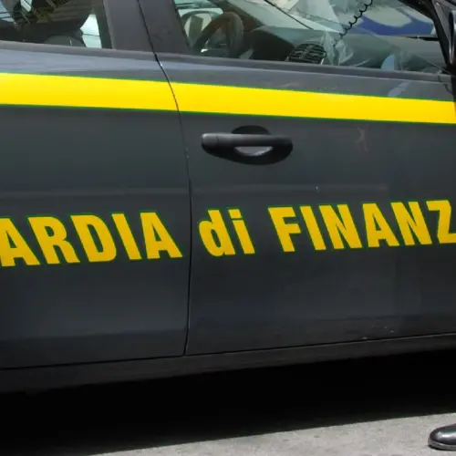 Pavia: frode fiscale nelle vendite online, sequestrati oltre 2 milioni di euro