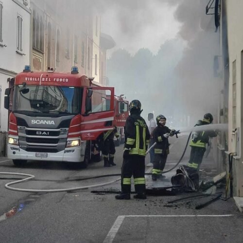 Incendio in una casa di Bassignana: una persona intossicata