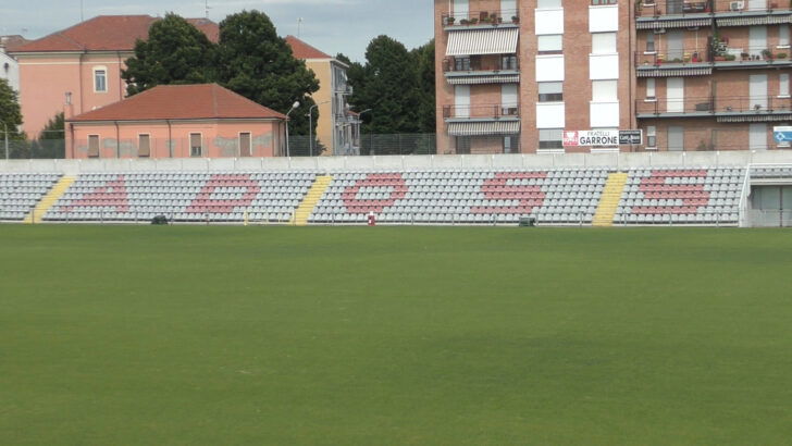 Grigi, allo stadio Moccagatta i simboli di una lenta agonia: sala stampa senza schermo e il magazzino vuoto