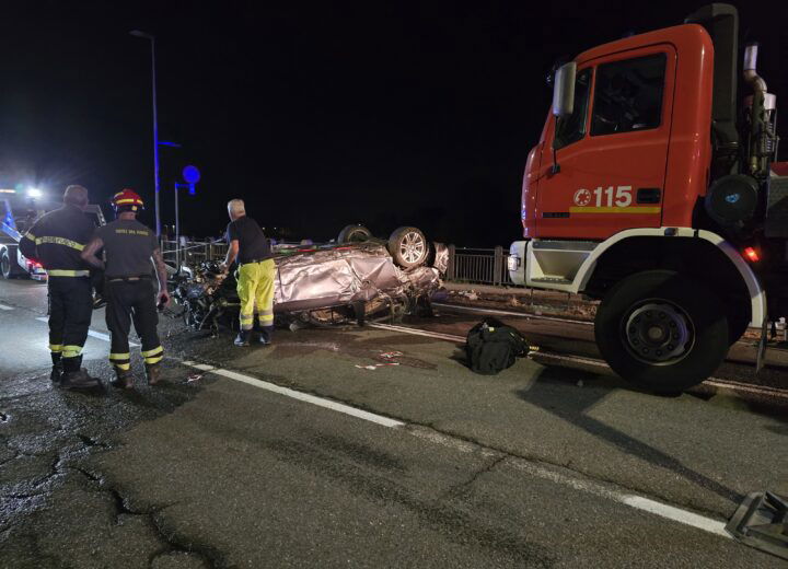 Incidente ponte Tiziano: una persona deceduta, salvata la donna a bordo