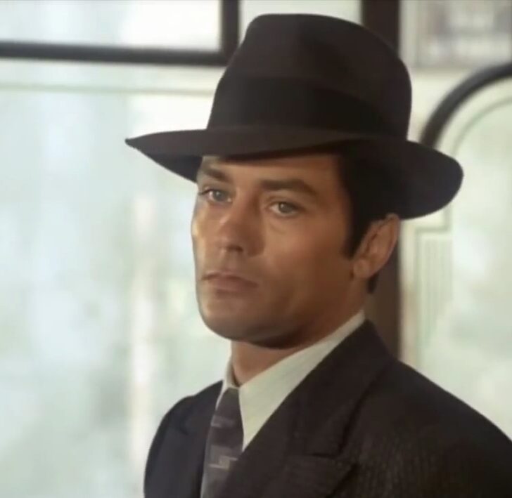 Addio al grande attore Alain Delon: rese iconico il cappello Borsalino nel mondo