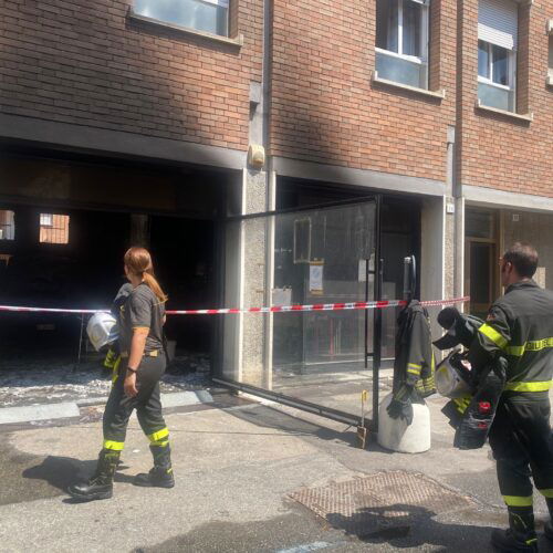 Incendio in un garage in via 1821 ad Alessandria