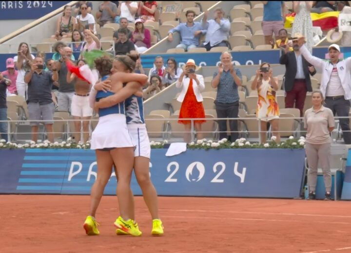 Olimpiadi, Sara Errani medaglia d’oro con Paolini nel doppio: esulta anche Casale