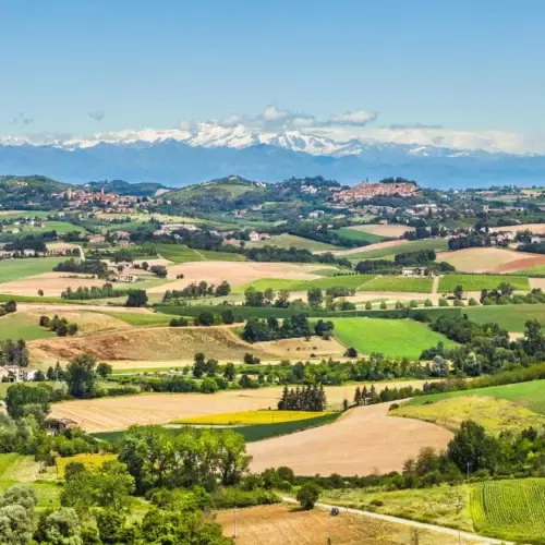 Il Piemonte attira sempre più turisti. Nei primi sei mesi del 2024 +2,2 di arrivi e + 4,2 di presenze