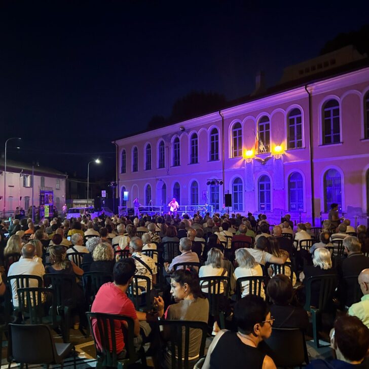 Al quartiere Cristo grande successo per la serata in piazza Zanzi. Sabato il primo evento in piazza Pertini