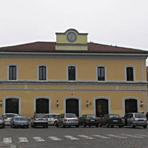 Incendio di sterpaglie vicino alla stazione di Pavia: l’intervento dei Vigili del Fuoco